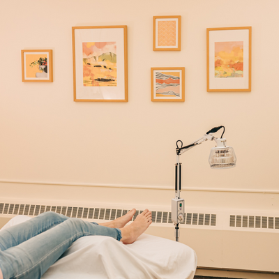 Patient napping while receiving acupuncture for digestion at Seneca Falls Acupuncture in the heart of the Finger Lakes.